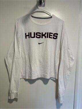 Nike UConn Huskies Sz: XL Spellout long-sleeve cropped Basketball Sports t-shirt